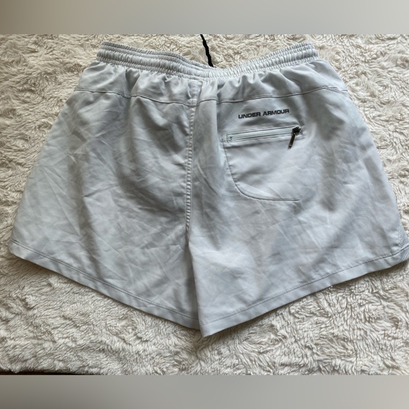 womens Under Armour shorts White size M - Picture 2 of 5